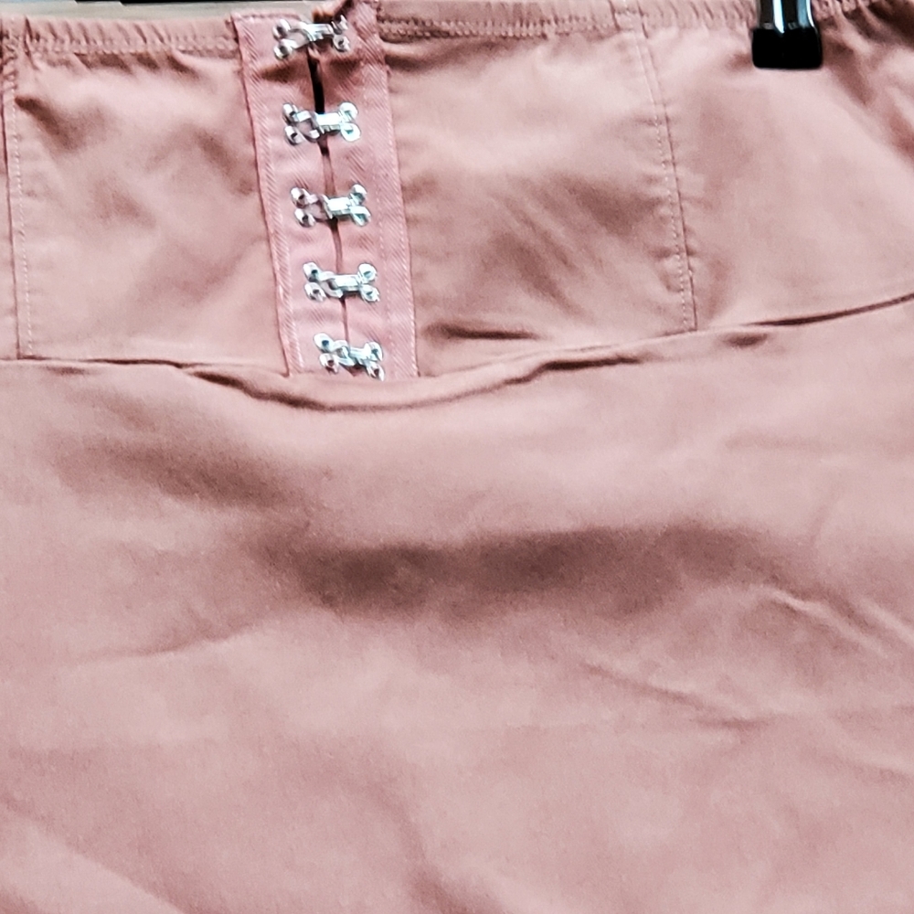 Dusty Pink Corset Pencil Skirt by Bozzolo - Picture 5 of 10